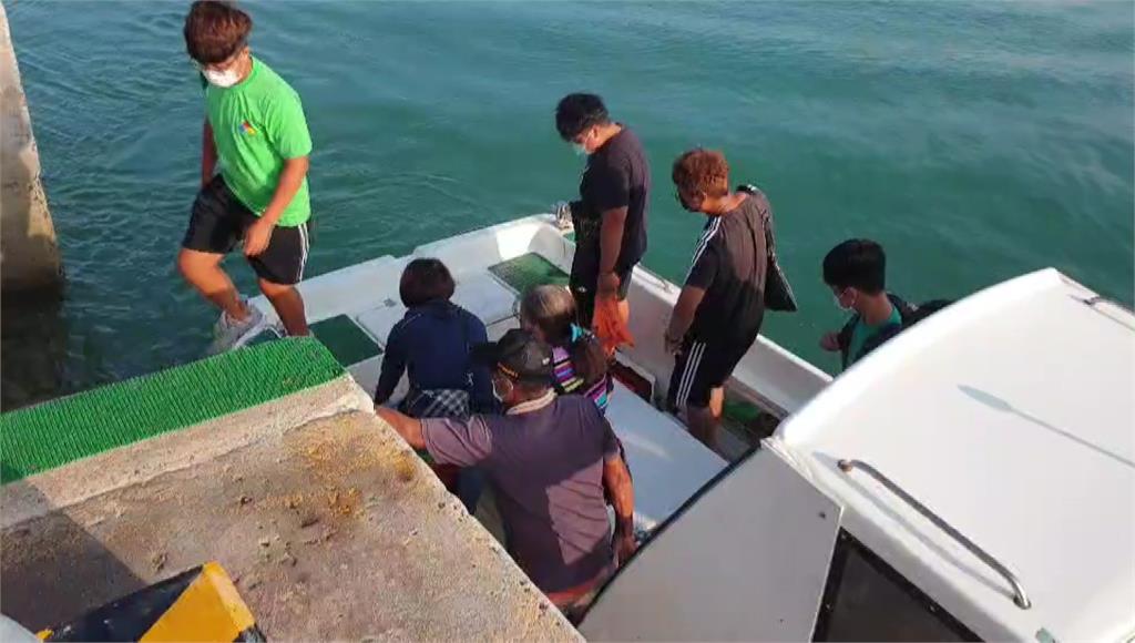 澎湖學生搭船上學。圖／台視新聞