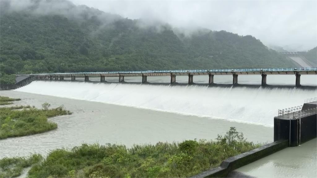 石門水庫爆滿！蓄水率衝到100% 沙德爾來襲「調節放水」防颱