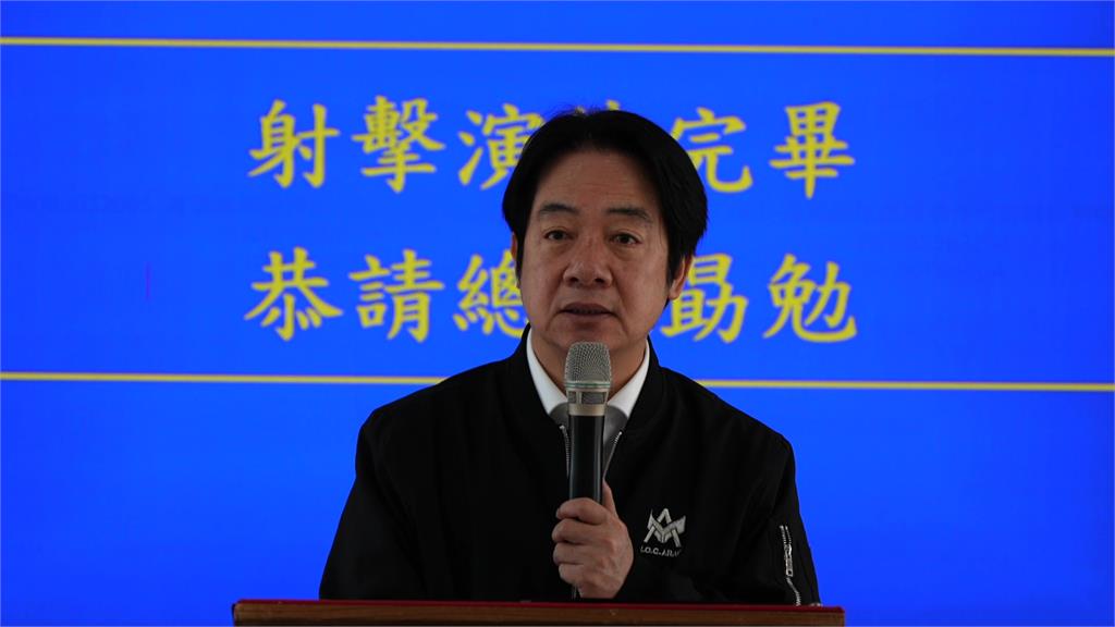 總統視導三軍聯合飛彈射擊 天弓三、雄三飛彈精準命中