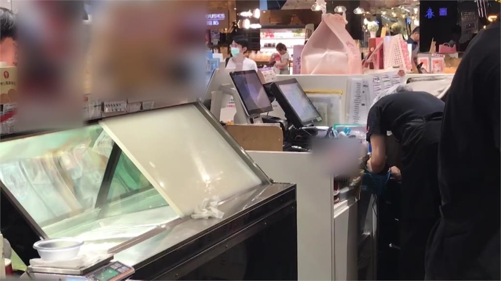 離譜！台中連鎖冰淇淋店誤拿「漂白水」給客人喝 4...