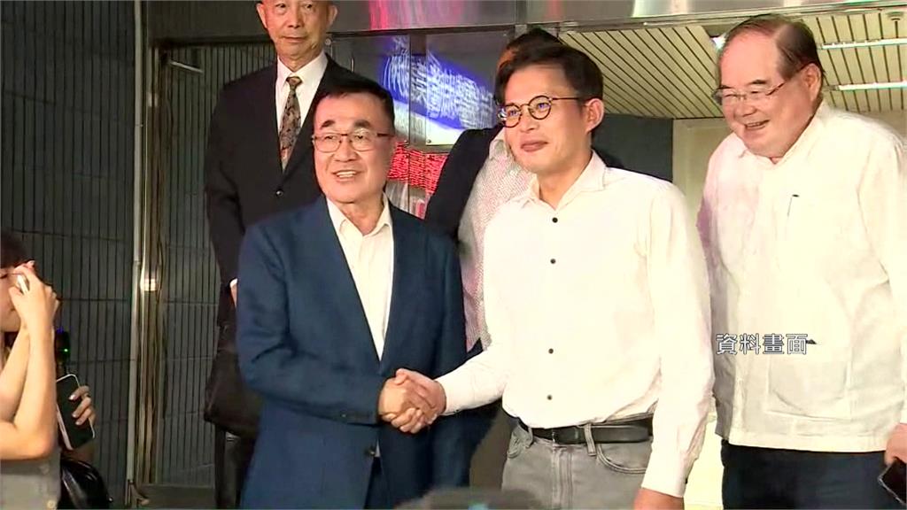 新北市長「藍白合」民調明揭曉 李四川、黃國昌同台公布結果