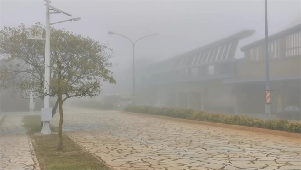 金門今天一片霧濛濛，能見度不足2百公尺。圖／台視新聞
