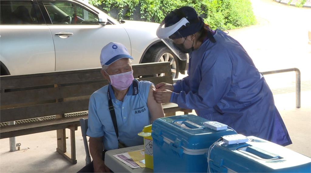 花蓮瑞穗鄉公所推出到府接種疫苗服務。圖／台視新聞