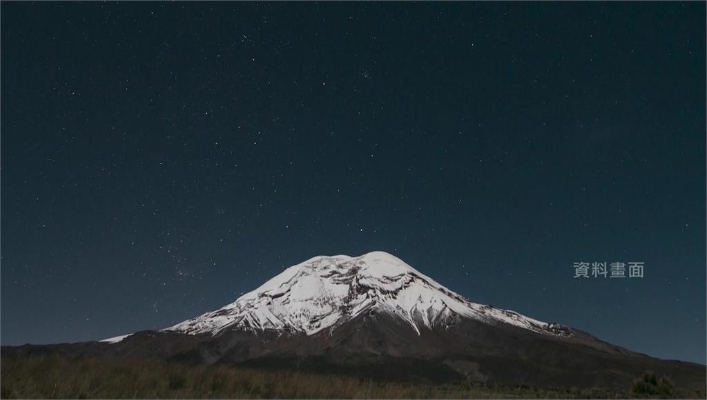 金星、火星、木星、土星、天王星跟海王星等太陽系6大行星，從1月21號起到2月底，在夜空中連成近一條直線，呈現六星連珠的天文奇景。圖／美聯社、CNN（資料畫面）