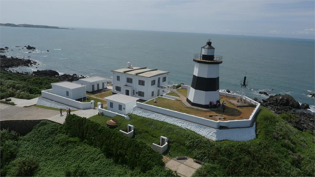 長年風吹雨打 台灣最北「富貴角燈塔」1/15起封閉修繕