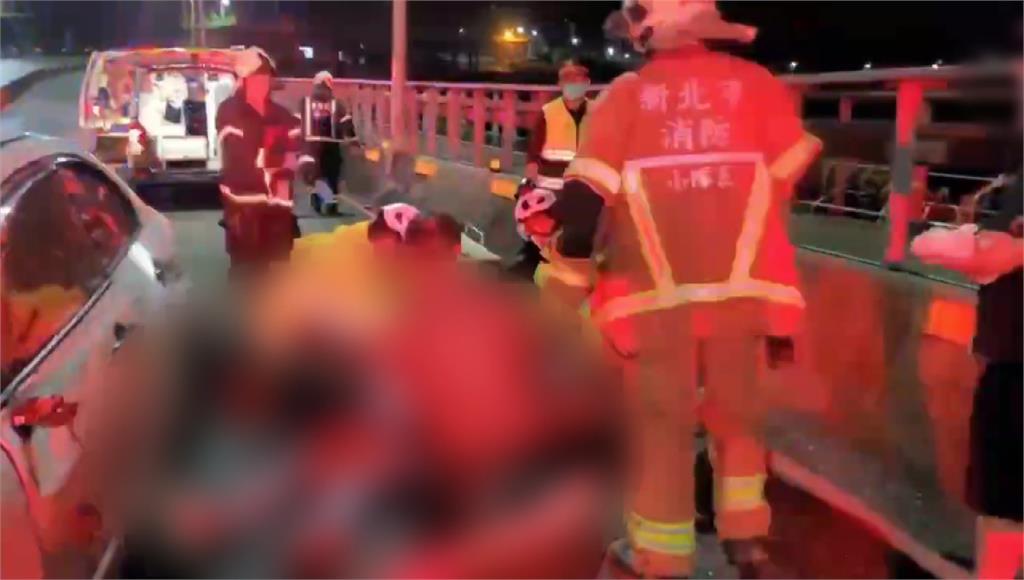 夜遊北海岸自撞駕駛送醫不治 副駕女友輕傷