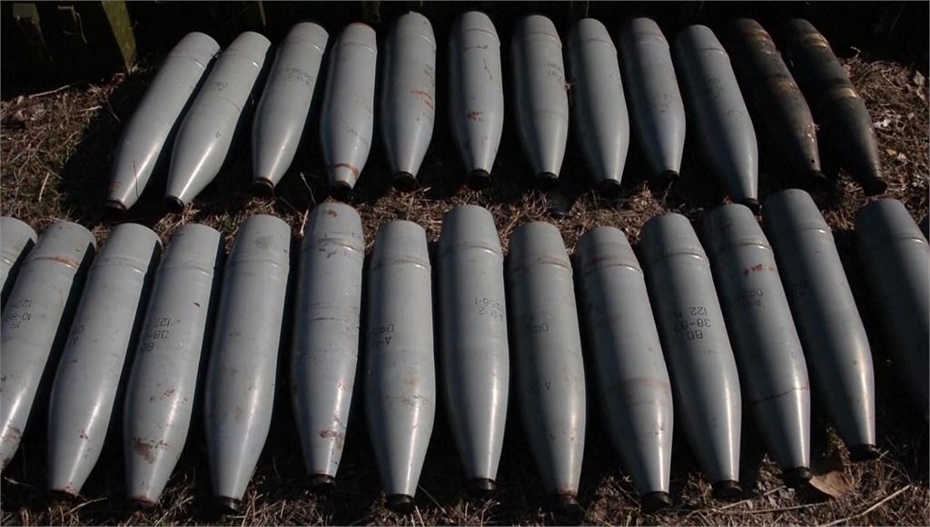 美國7日宣布提供新一批軍事援助給烏克蘭，包殺傷力極為強大的「集束炸彈」。圖／美聯社、路透社、CNN
