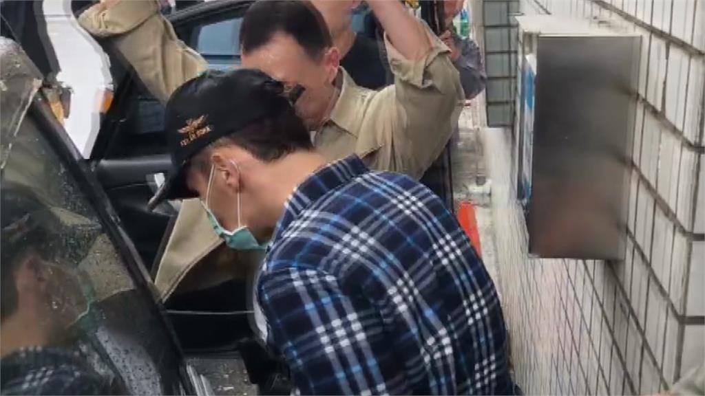 花蓮藍營議員吳建志家搜出毒 兄涉藏「喪屍菸彈」被帶回