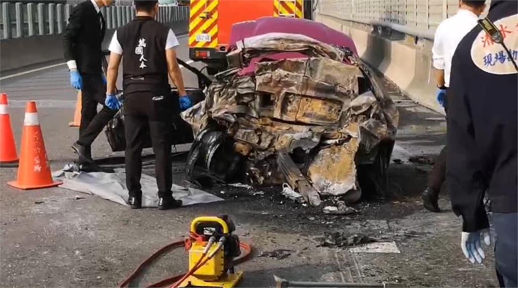 西濱快速道路發生火燒車事故，17歲死者的姊夫、小外甥2月底因車禍過世。圖／台視新聞