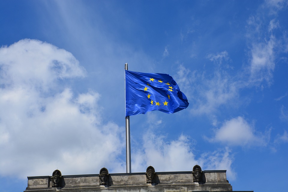 歐盟三大機構對歐盟晶片法案內容達成共識。示意圖／翻攝自Pixabay@kdg2020