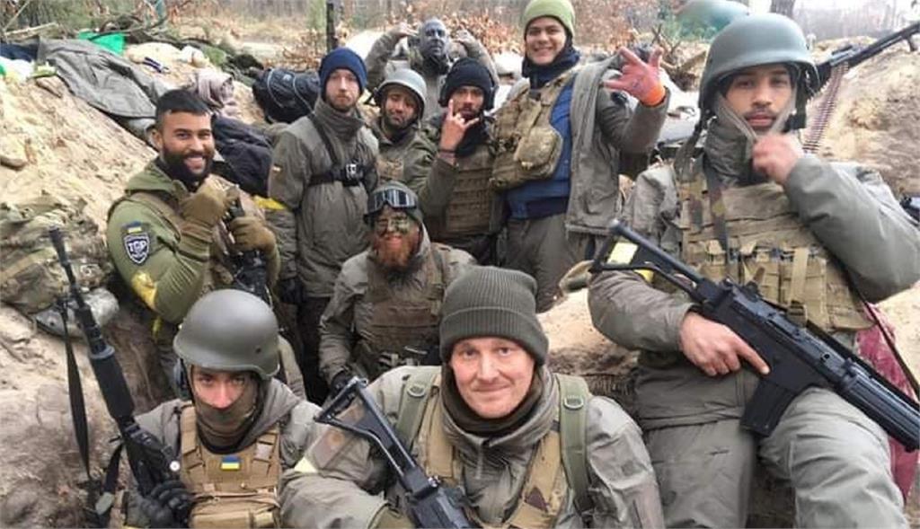 烏克蘭陸軍表示，首批外籍傭兵團已抵達基輔。圖／翻攝自Facebook @Сухопутні війська ЗС України 