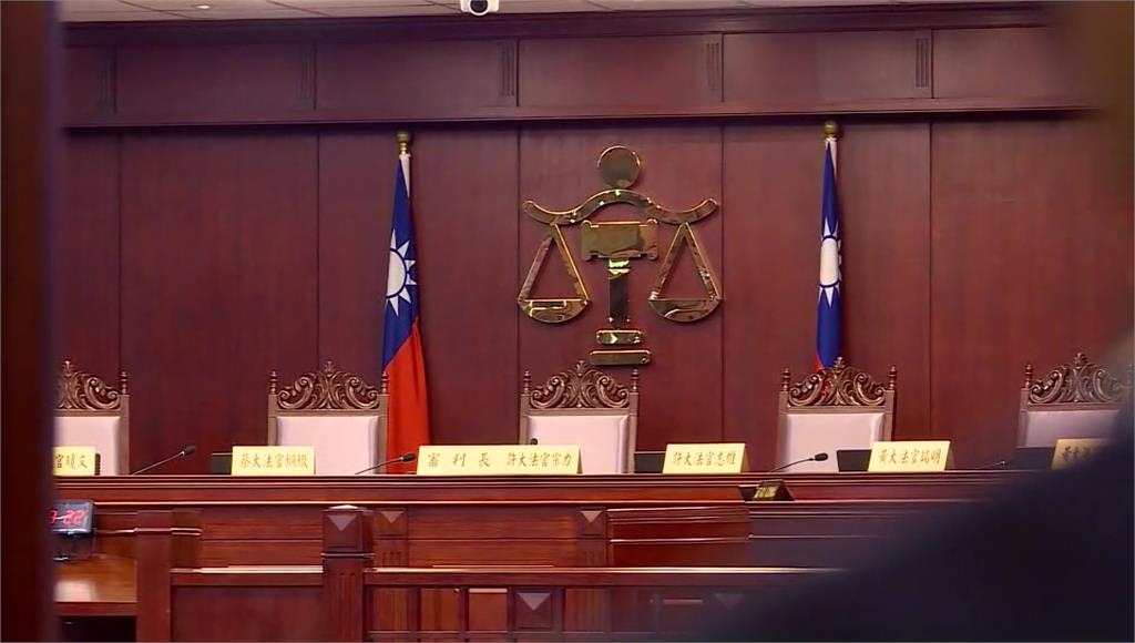 憲法法庭判憲訴法違憲 立法程序有重大瑕疵、牴觸憲法即日起失效