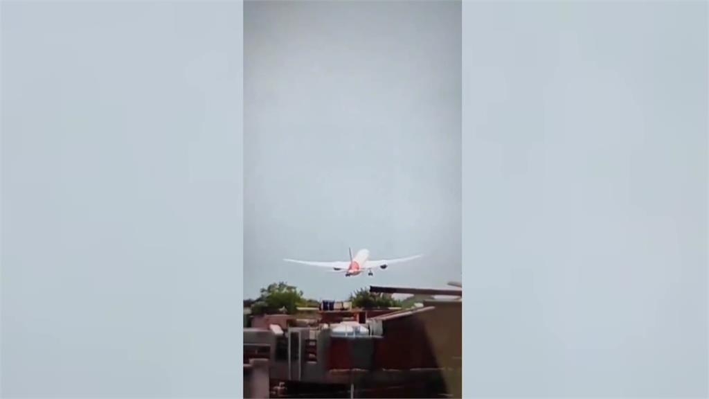 印度航空上月發生一起墜機意外，造成260人罹難。圖／美聯社、CNN、路透社（資料畫面）