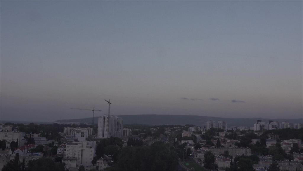哈瑪斯側翼卡薩姆旅6日朝以色列北部發射16枚火箭。圖／路透社、CNN、美聯社