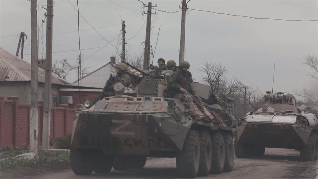 烏俄戰事全面轉移至烏東地區，亞速營戰士於鋼鐵廠內死守。圖／畫面攝自AP