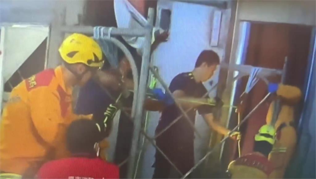 工人查修電梯監視器意外身亡。圖／台視新聞