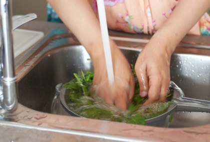 「這4類菜」殘留最多農藥！ 營養師曝：很多人第一步就洗錯