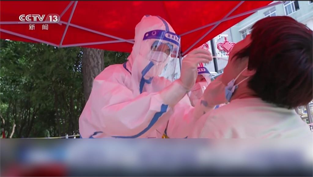 中國江蘇省揚州市爆發檢疫站1傳35的傳播鏈，新冠疫情迅速升溫。圖／翻攝自CCTV（非當事人畫面）