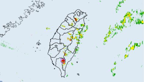 氣象局對台東縣、屏東縣發布大雷雨即時訊息。圖／翻攝自中央氣象局