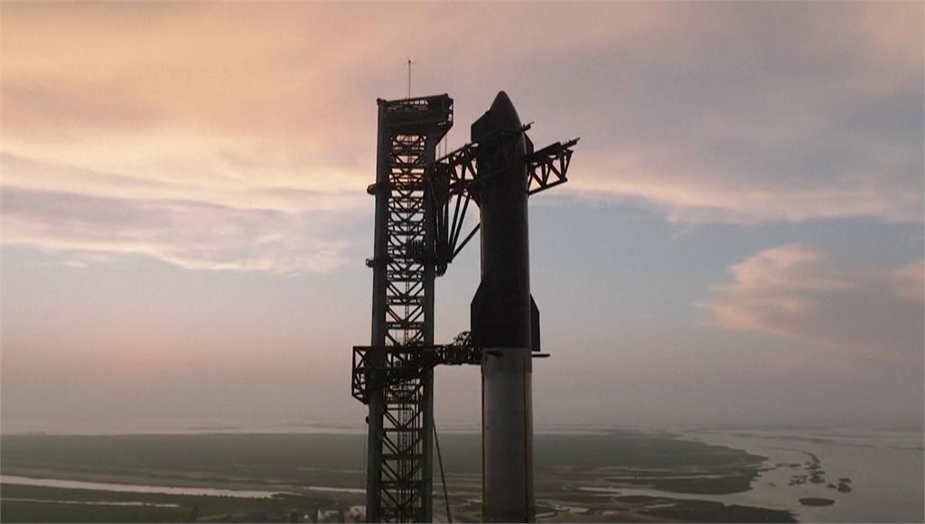 SpaceX「星艦」的首趟無人試飛宣告暫停。圖／美聯社、路透社、CNN
