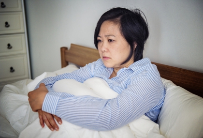 你大腦正在崩壞？醫揭「血腦屏障受損」4大徵兆 頻繁頭痛當心了