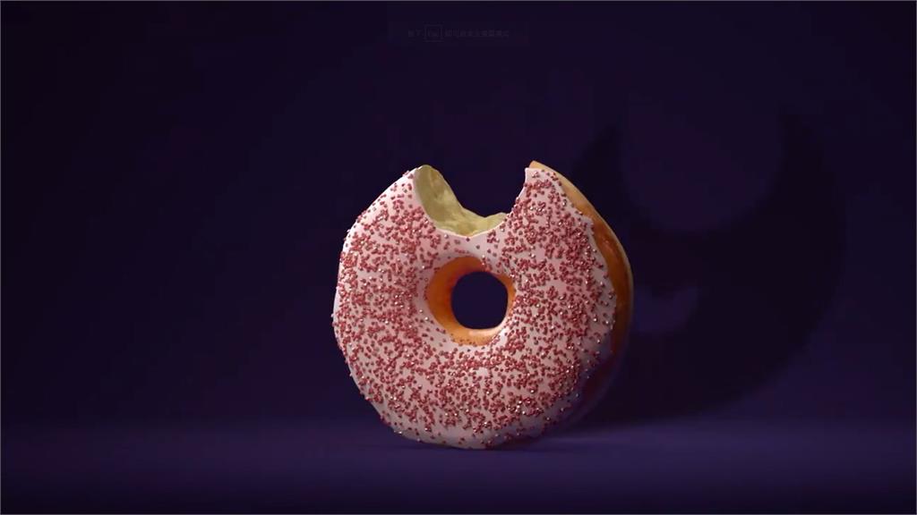 為了慶祝萬聖節，全球最大的甜甜圈業者推出「鬼椒甜甜圈」。圖：翻攝自Dunkin