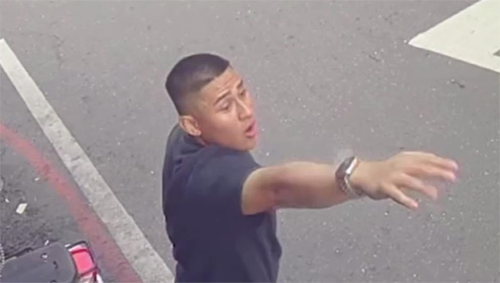 中職／桃猿李育朋無照酒駕遭開鍘 聯盟罰最重禁賽40場、罰款44萬