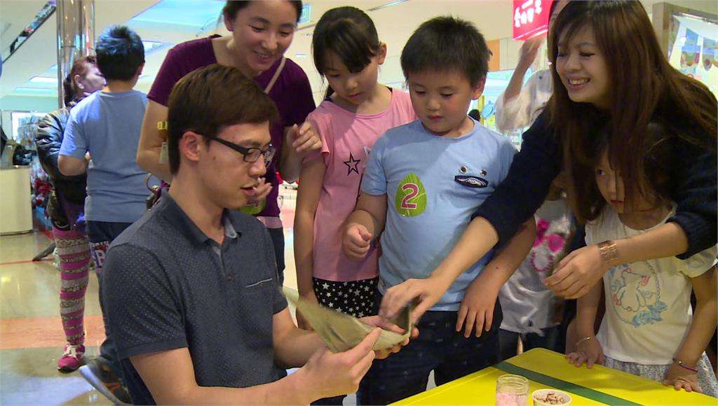幼園活動童先在家學包粽　家長怒：我很閒嗎？