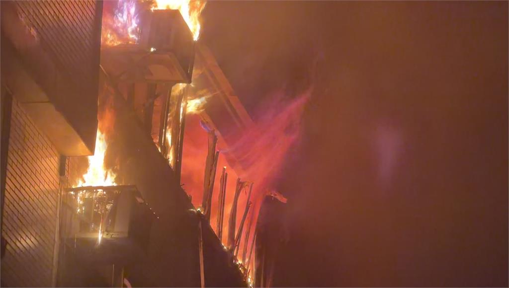 中和印刷工廠深夜大火 波及3工廠急疏散24人