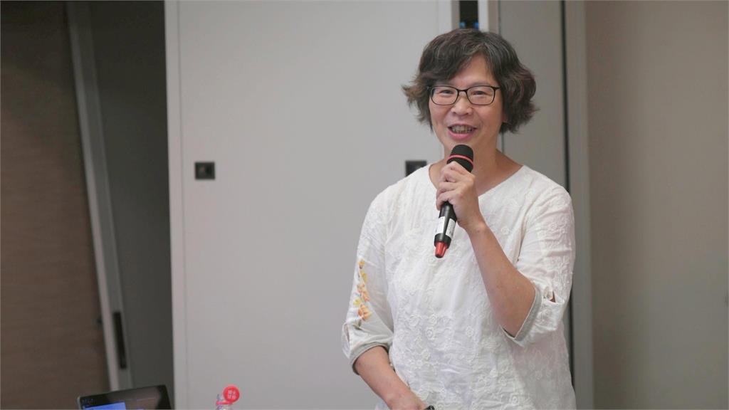 昨才現身凱道反毒油 蔡壁如突宣布赴佛光山「短期出家」
