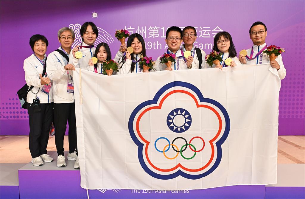台灣橋牌代表隊獲得「金包銀」佳績。圖／中華奧會提供
