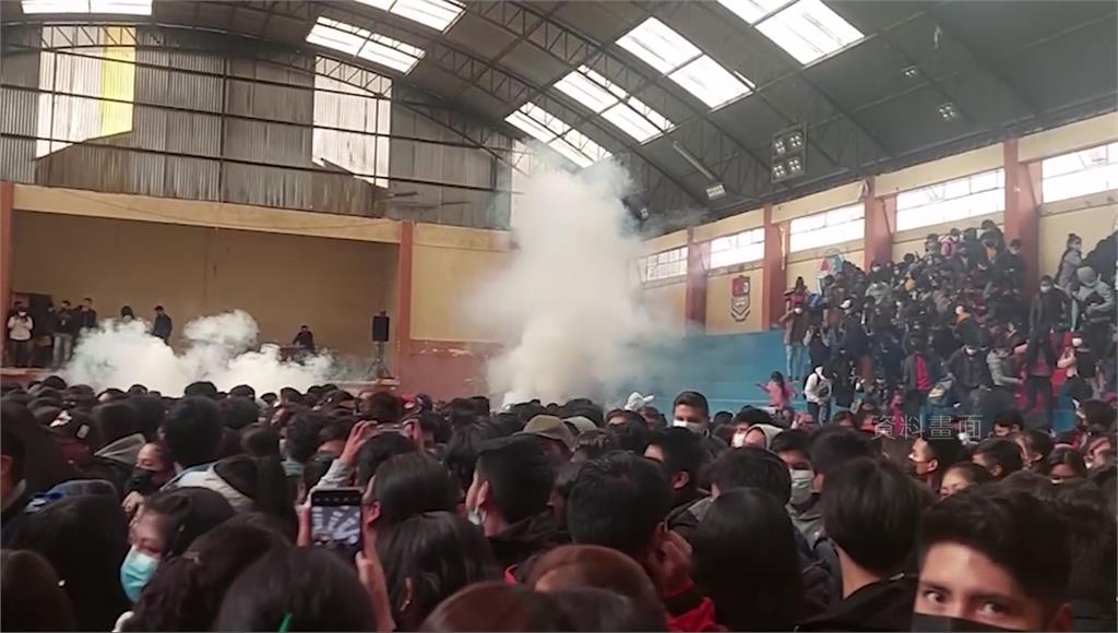 玻利維亞日前發生集會踩踏事件。圖／翻攝自AP Direct