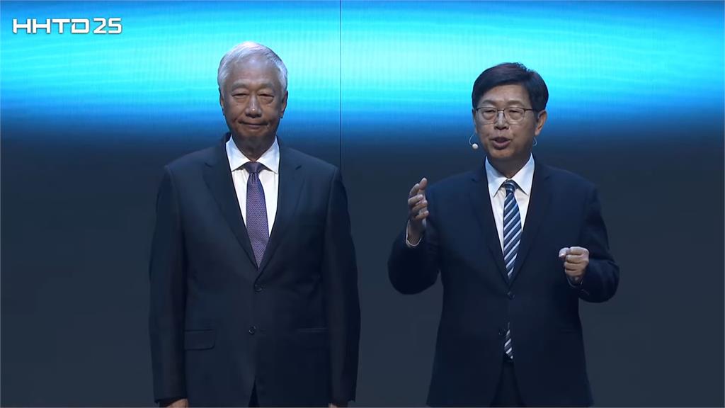 郭台銘「滿頭白髮」現身科技日！劉揚偉：沒有創辦人就沒有鴻海