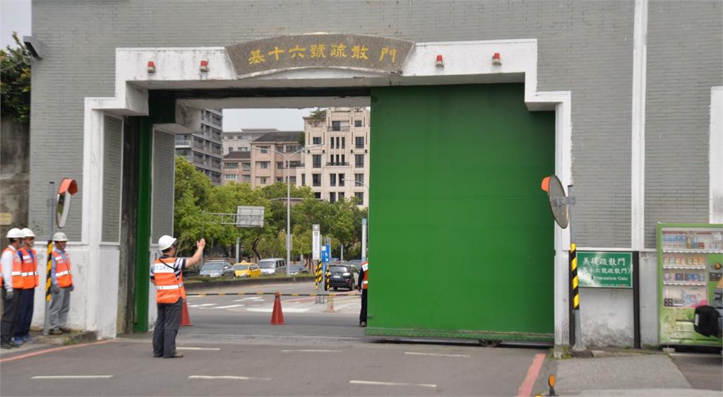 北市河濱疏散門隨時可能進行管制。圖／資料照，台北市政府工務局提供