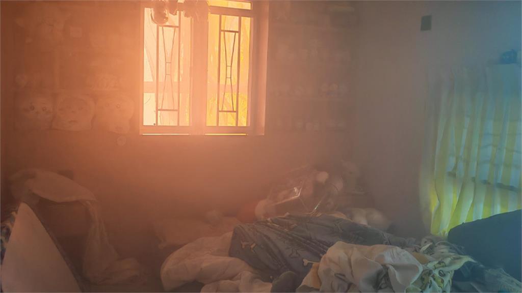 曾經廢寢忘食的都帶不走...香港大火倖存者「千字文」 還原逃死經過