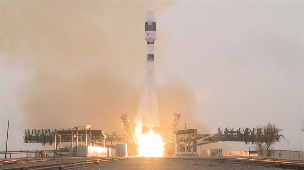 不讓太空塞車！  日發射「清除太空垃圾」衛星