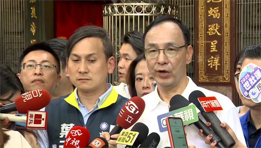 國民黨主席朱立倫到新北板橋，替黨內立委葉元之宣傳反罷免，並接受媒體聯訪。圖／台視新聞