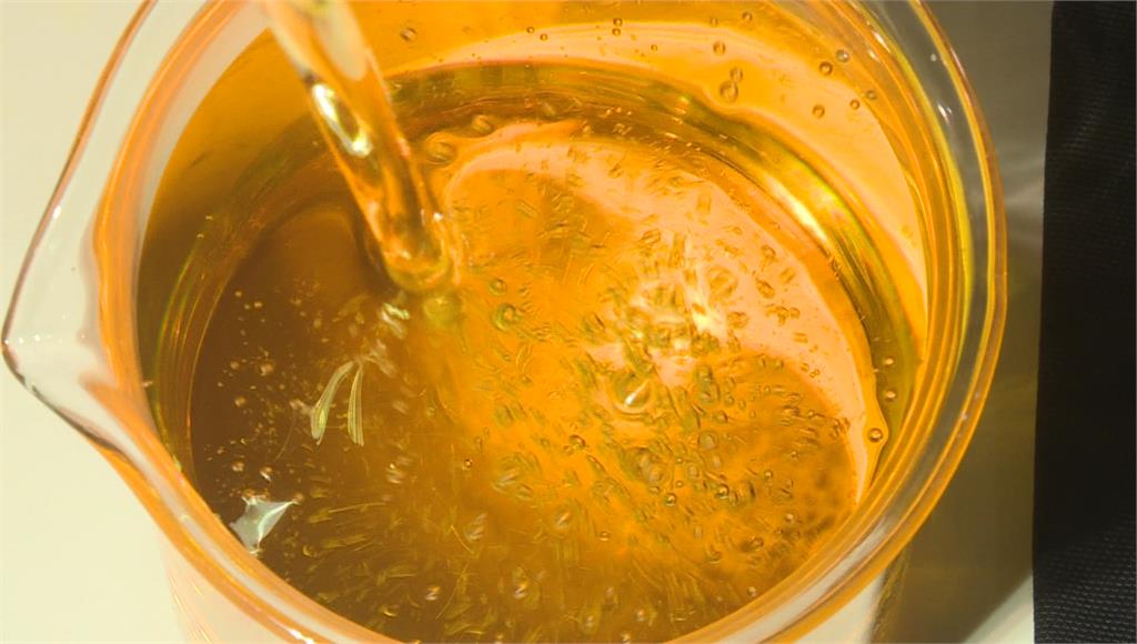 問題出在哪？食用油風暴從大豆油燒到苦茶油　專家：抽樣數恐是關鍵