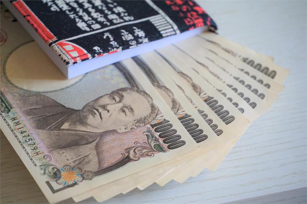 日圓匯價驚見0.239元，創23年半新低。圖／翻攝自Unsplash