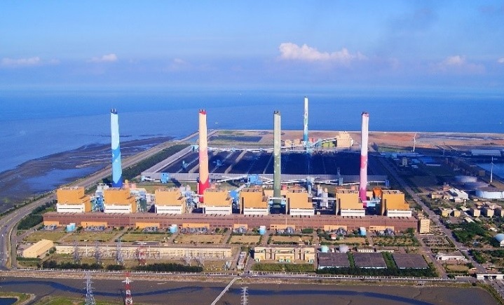 台中火力發電廠燃煤機組淨發電量增至9成。圖／翻攝自台中火力發電廠官網