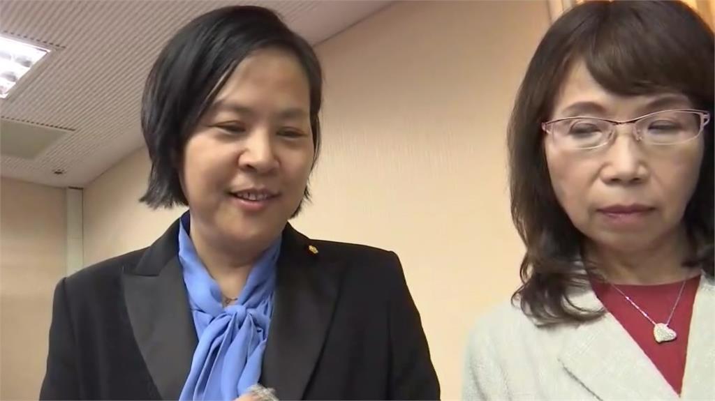 不滿鍾小平爆除籍個案？ 李貞秀脫口罵「他是狗」：根本不配當人