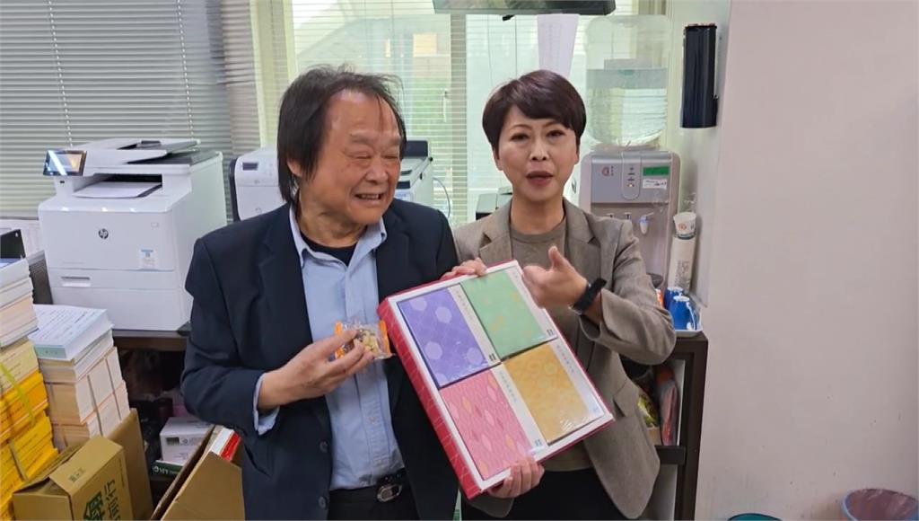 「扶龍王」王世堅助攻！三度陪掃街站台 陳亭妃送堅果禮盒謝初選相挺