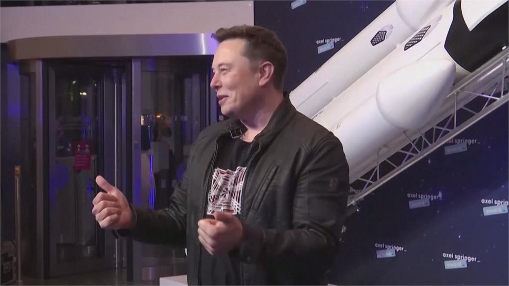 SpaceX執行長伊隆馬斯克傳出下令關閉星鏈，左右烏俄戰事發展。圖／畫面攝自AP