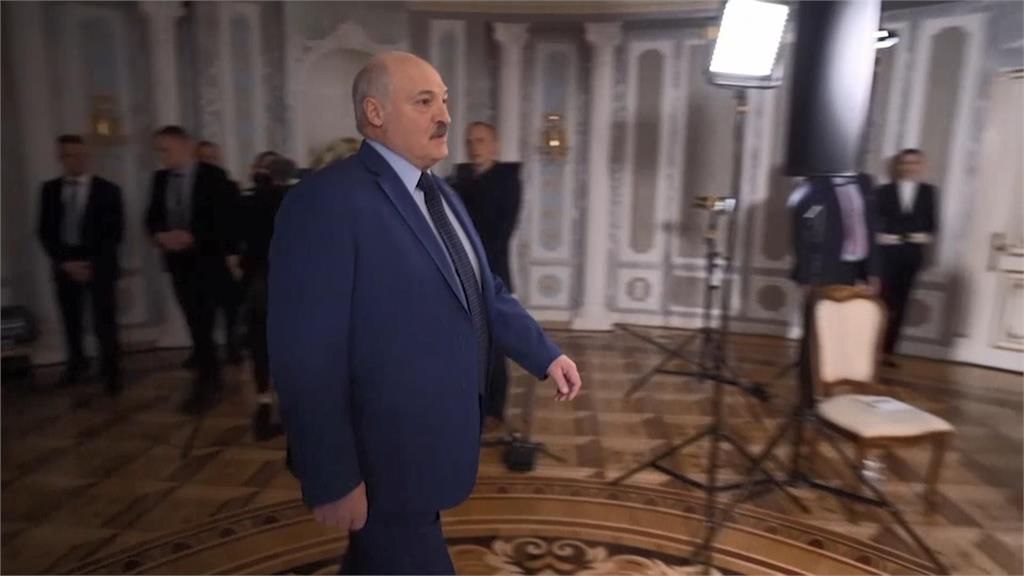 白俄羅斯總統盧卡申科近期接受外媒專訪。圖／翻攝自AP Direct