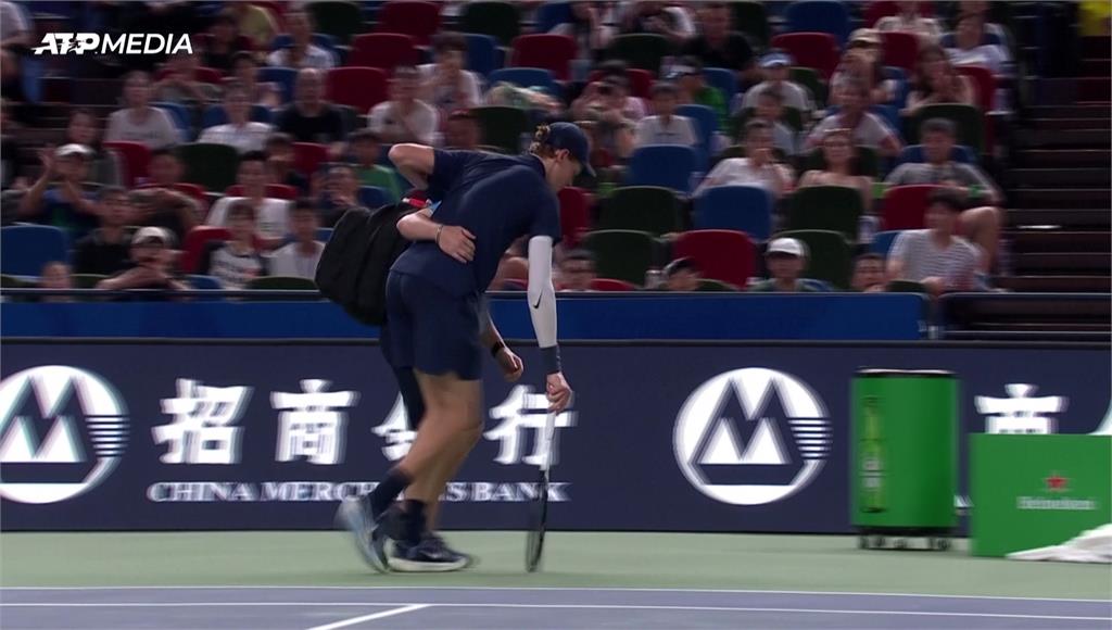 網球／辛納嚴重抽筋退賽 上海大師賽32強遺憾止步