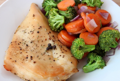 超商雞胸肉打開就吃？ 營養師警告「4習慣」恐害肉毒桿菌中毒