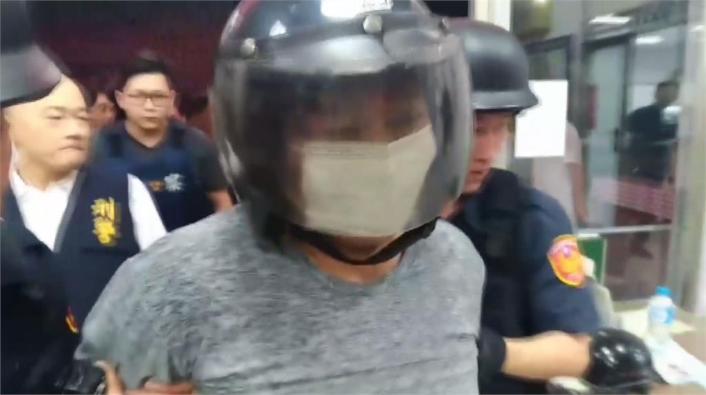 台南殺警案今（5日）二審判決出爐，改判兇嫌無期徒刑、褫奪公權終身。 圖：台視新聞