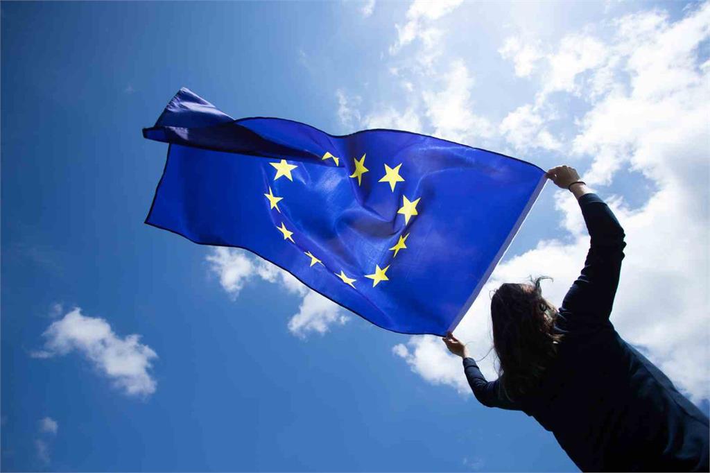 歐盟考慮開放邊境，但美國、巴西與俄羅斯民眾將被排除在解禁名單外。圖：翻攝自Shutterstock