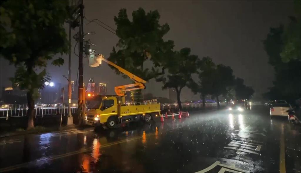 台中北屯電纜斷線釀2122戶停電 台電緊急搶修中