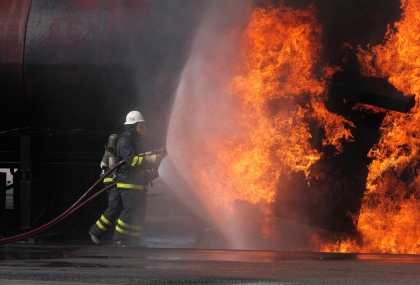 香港宏福苑惡火奪命！為何不能躲浴室、搭電梯？  專家揭致命關鍵